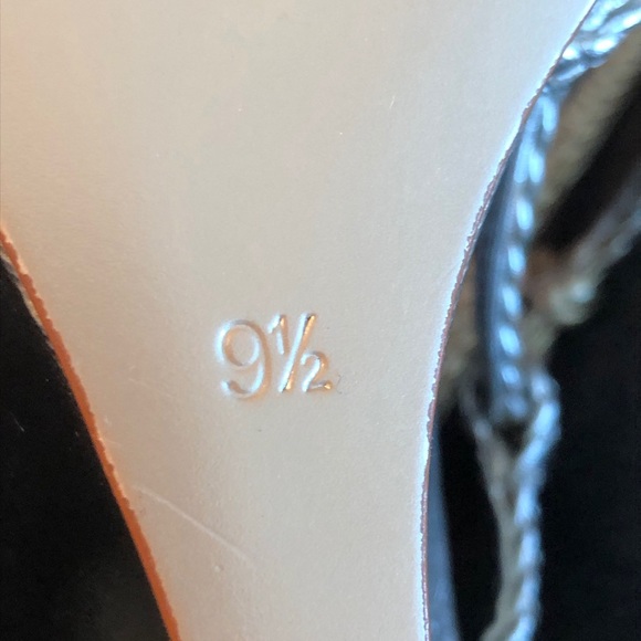 Badgley Mischka Silver Sandals 9.5 Never Worn - Picture 4 of 5